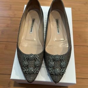 Good condition Hangisi flats